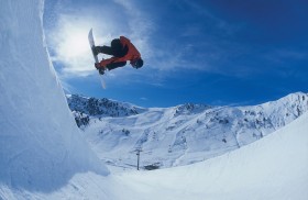 Snowboarden in den Skigebieten des Zillertal