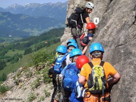 Gruppe am Klettersteig