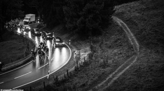 Rennradfahren bei Nacht Endura Alpen Traum