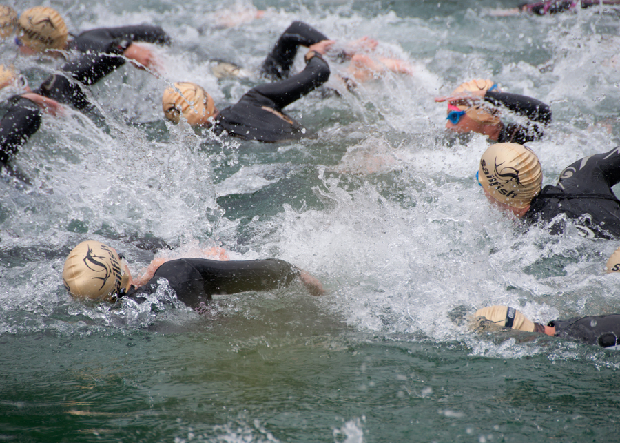 Triathlon: Schwimmen auf engstem Raum