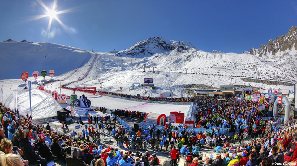 Zieleinfahrt und Fanbereich des Weltcup-Openings in Sölden