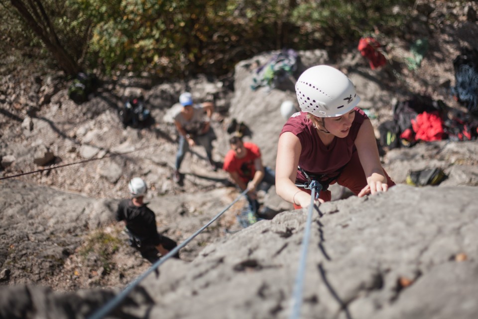 Sichern üben beim Klettercamp Saalfelden