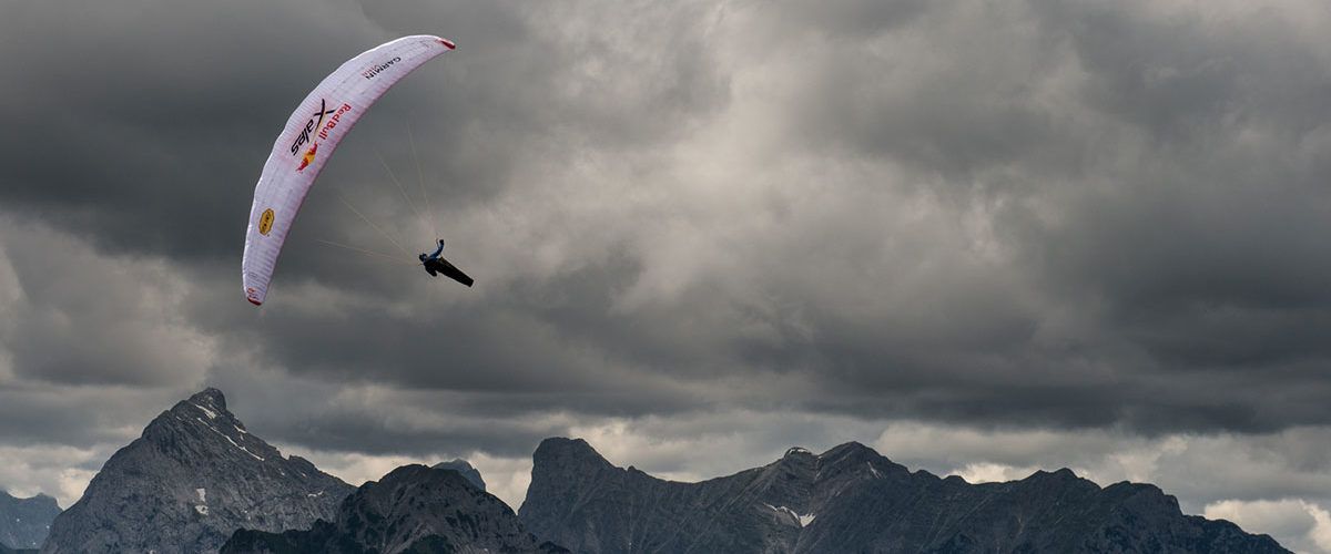 Gleitschirmfliegen-Alpen