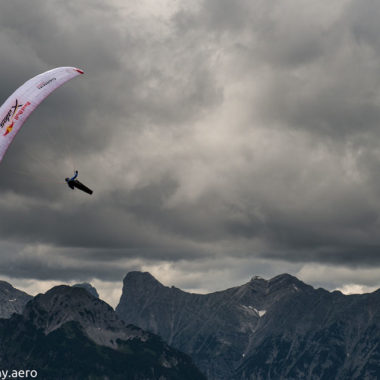 Gleitschirmfliegen-Alpen