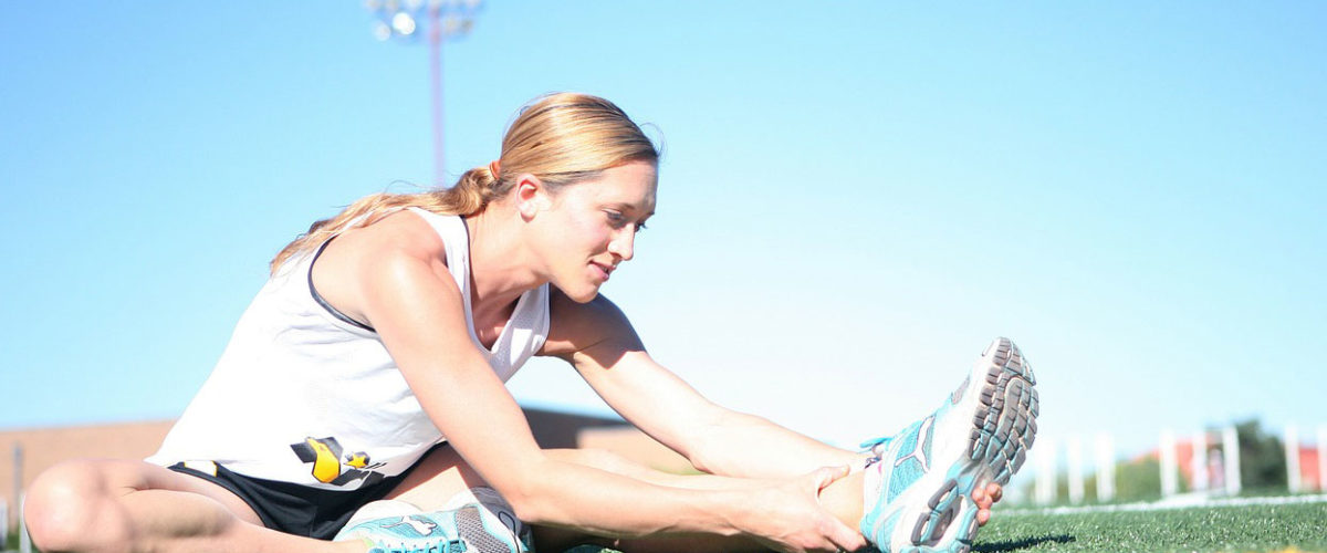 Gelenke-Dehnen-Sport-Frau