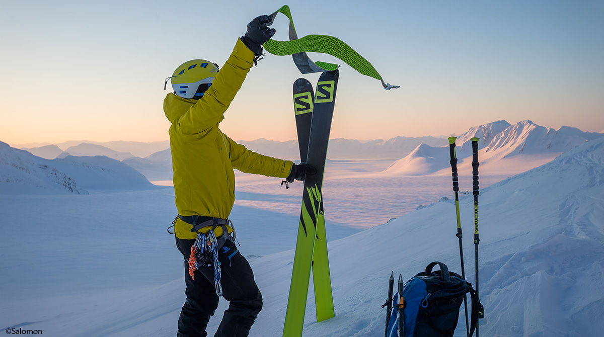 Skitourengeher am Peak angekommen