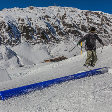 Ski-Slide-Freestyle-Trick