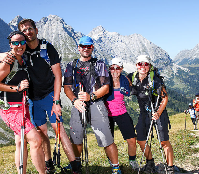 karwendelmarsch läufer bergsteiger