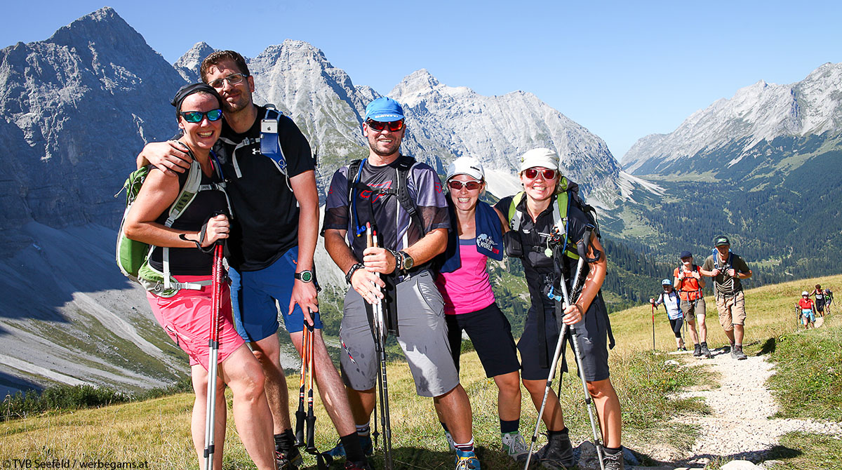 karwendelmarsch läufer bergsteiger