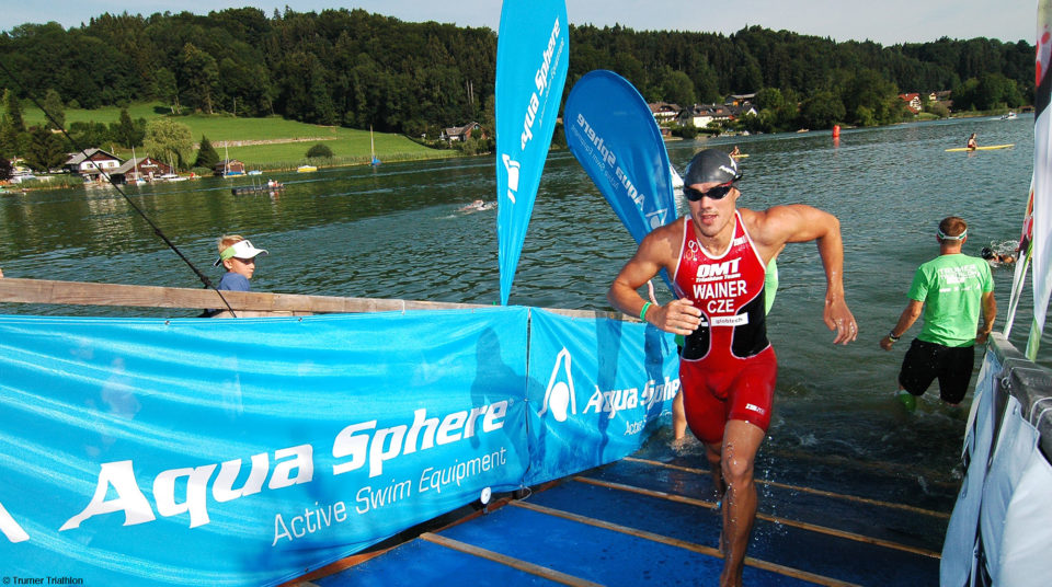 Ausstieg-Schwimmstrecke-Trumer-Triathlon