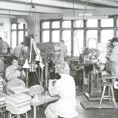 Suunto-Fabrik-1940-Produktion