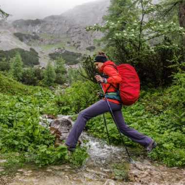 wandern ueber bach