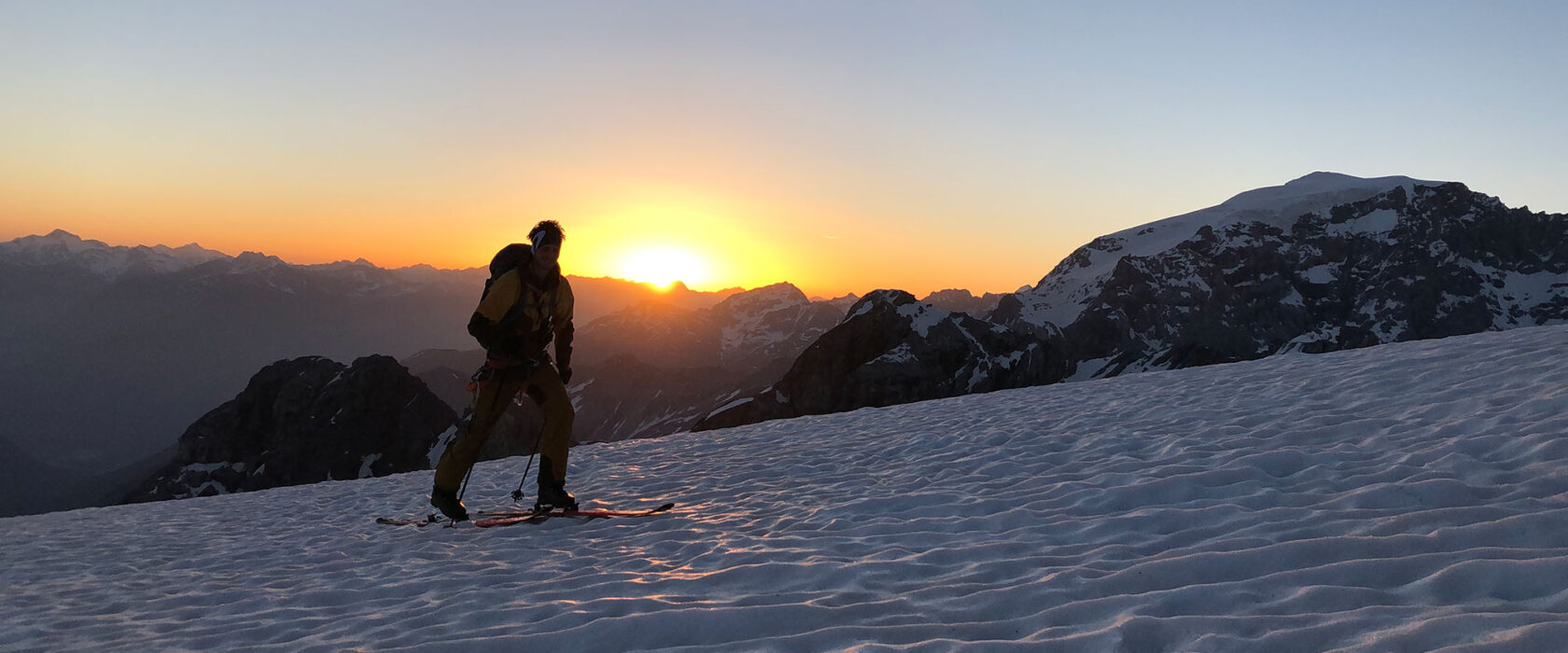 Sonnenuntergang-Skitour-Völkl