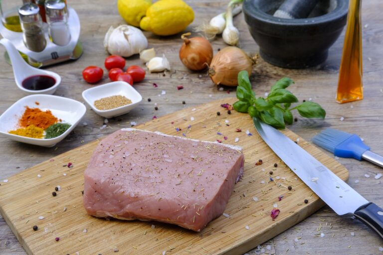 Fleisch bereit zum Grillen